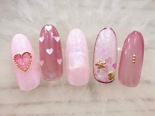 ハートネイルで女子力アップ♪高田馬場 ネイル マツエク