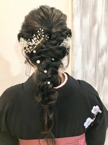 卒業式、ヘアセットもご予約承っております☆