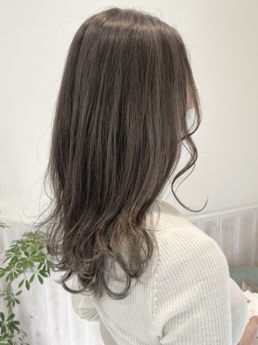 白髪ぼかしハイライトにもおすすめ◎