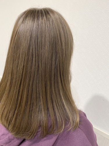 ブログ 山口 真穂 Neolive Em 元住吉店 美容室 美容院 Neolive ネオリーブ 渋谷 池袋 下北沢 自由が丘 新宿 銀座 吉祥寺 お茶の水 横浜 溝の口 表参道ほか