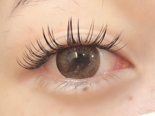 下りまつげの方におすすめ！アップワードラッシュ♪