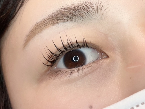 本日17日マツエク空席あります♪