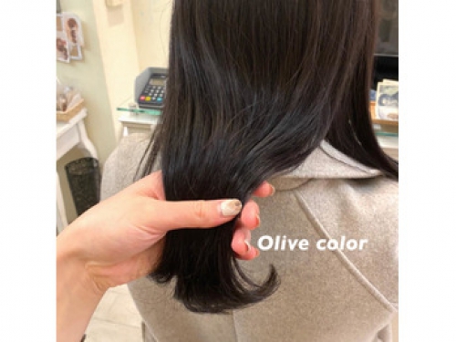 オリーブグレージュ☆　北千住　オージュア