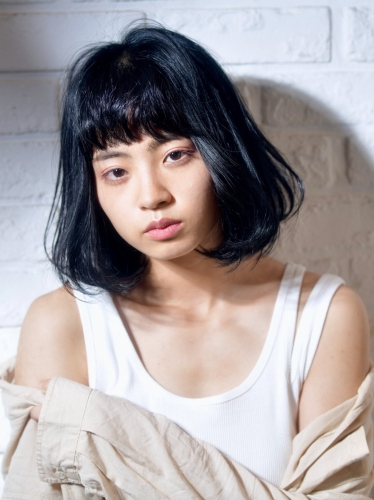 季節問わず人気の王道ボブスタイル