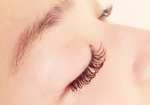まつ毛に休息時間は必要？