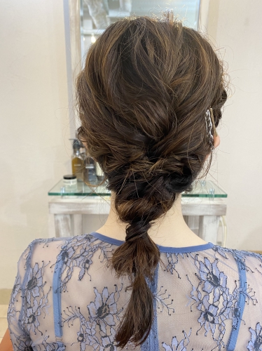 結婚式のヘアセットにオススメなスタイル