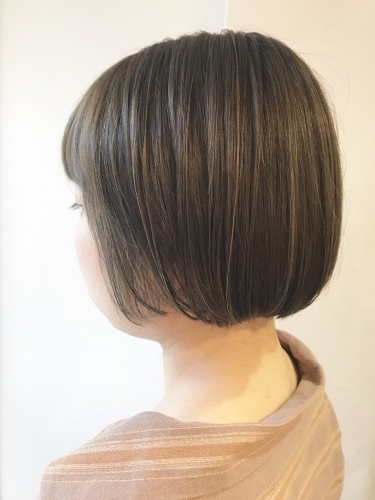 首元をスッキリ見せたい方にオススメ☆