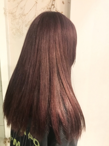 レッドブラウンカラー