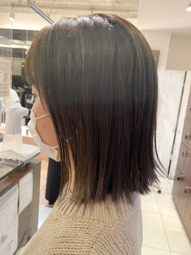 パツっとラインが可愛い切りっぱなしボブ☆