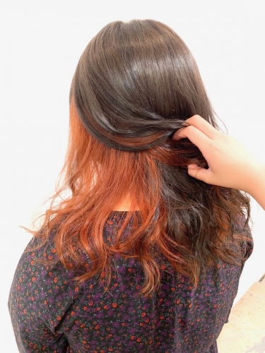 個性的で可愛い♪インナーカラー☆高田馬場 美容室 酸熱 髪質改善トリートメント