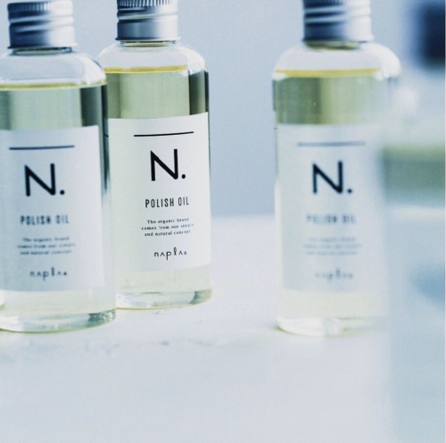 乾燥やパサつきが気になる髪に艶感を与えるヘアオイル☆高田馬場 