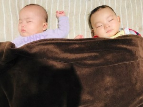 Neoliveaqi キッズルーム完備 保育士常駐 ヘアー ネイル マツエク