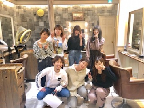 ＊本日の出勤スタッフと予約状況＊