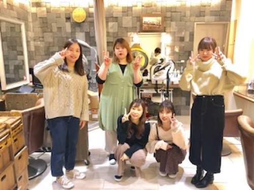 ＊本日の出勤スタッフと予約状況＊