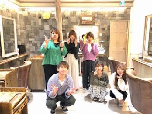 ＊本日の出勤スタッフと予約状況＊