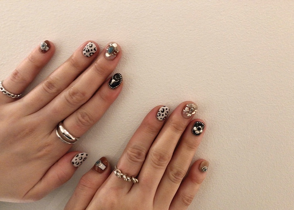New Nail 下北沢 美容室 ネイル ブログ Neolive Tiala 下北沢店 美容室 美容院 Neolive ネオリーブ 渋谷 池袋 下北沢 自由が丘 新宿 銀座 吉祥寺 お茶の水 横浜 溝の口 表参道ほか