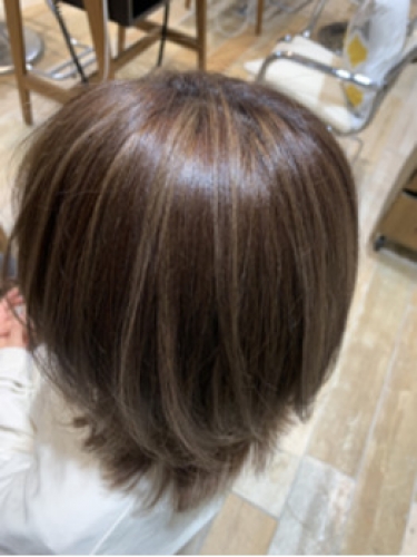  ☆白髪が目立たなくなる大人向けブリーチハイライ