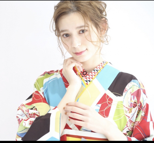 【卒業式のご案内】袴着付けヘアセットメイク　池袋美容室