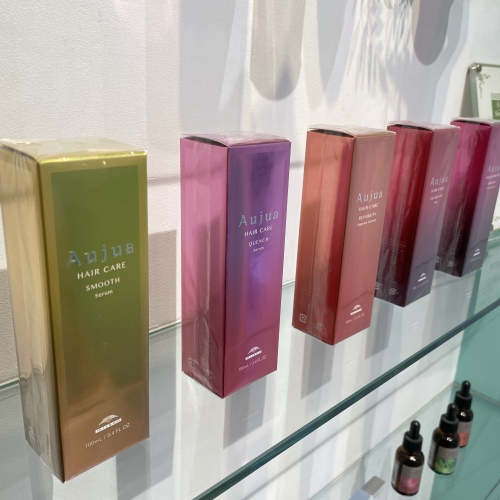 池袋　美容院　Neolive api ネイル　メイク　着付け 【Aujua】