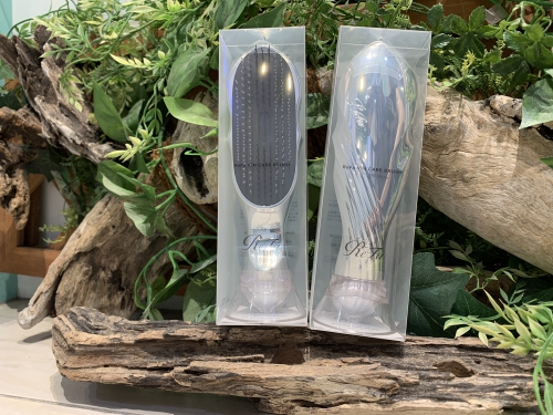 池袋 美容室 Neolive api ネイル メイク【ReFa イオンケアブラシ】