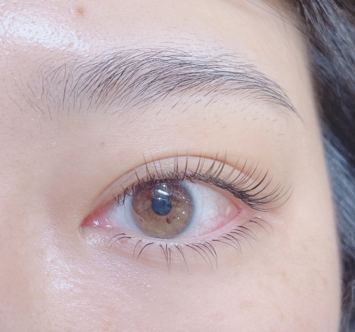 下まつげエクステ