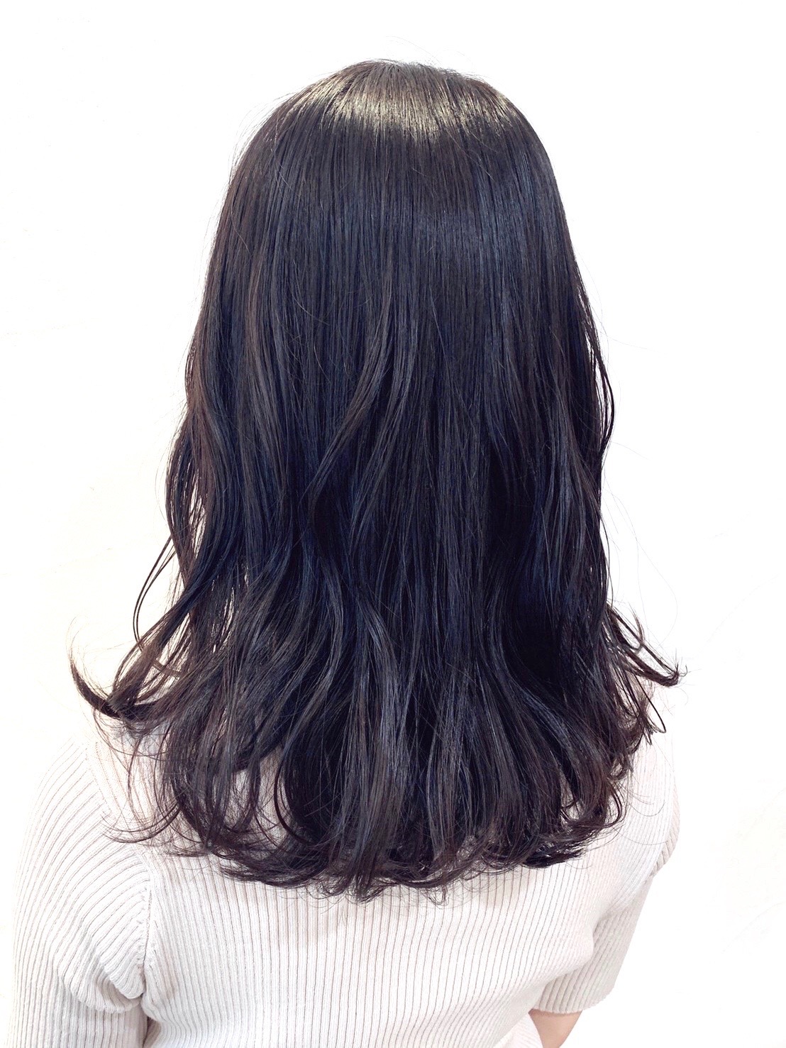 暗髪スタイル アディクシーカラーアッシュパープル 高田馬場 美容室 酸熱 髪質改善トリートメント ブログ Neolive Aoba Jeni 高田馬場店 美容室 美容院 Neolive ネオリーブ 渋谷 池袋 下北沢 自由が丘 新宿 銀座 吉祥寺 お茶の水 横浜 溝の口 表参道ほか