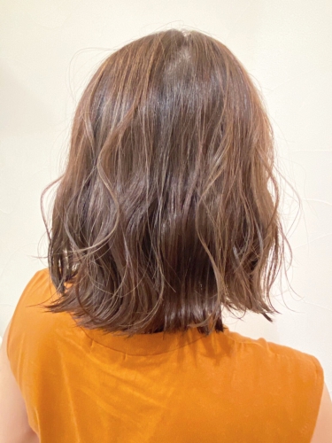 切りっぱなしボブ×ミルクティーアッシュ☆高田馬場 美容室 酸熱 髪質改善トリートメント