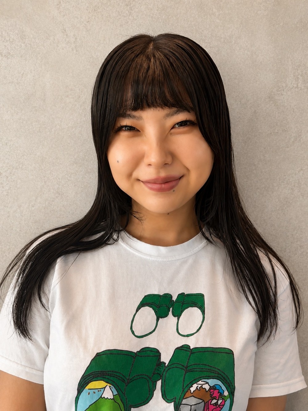 伴野　芽衣