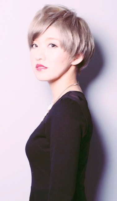 ダブルカラー グレージュショート ヘア カタログ 美容室 美容院 Neolive ネオリーブ 渋谷 池袋 下北沢 自由が丘 新宿 銀座 吉祥寺 お茶の水 横浜 溝の口 表参道ほか